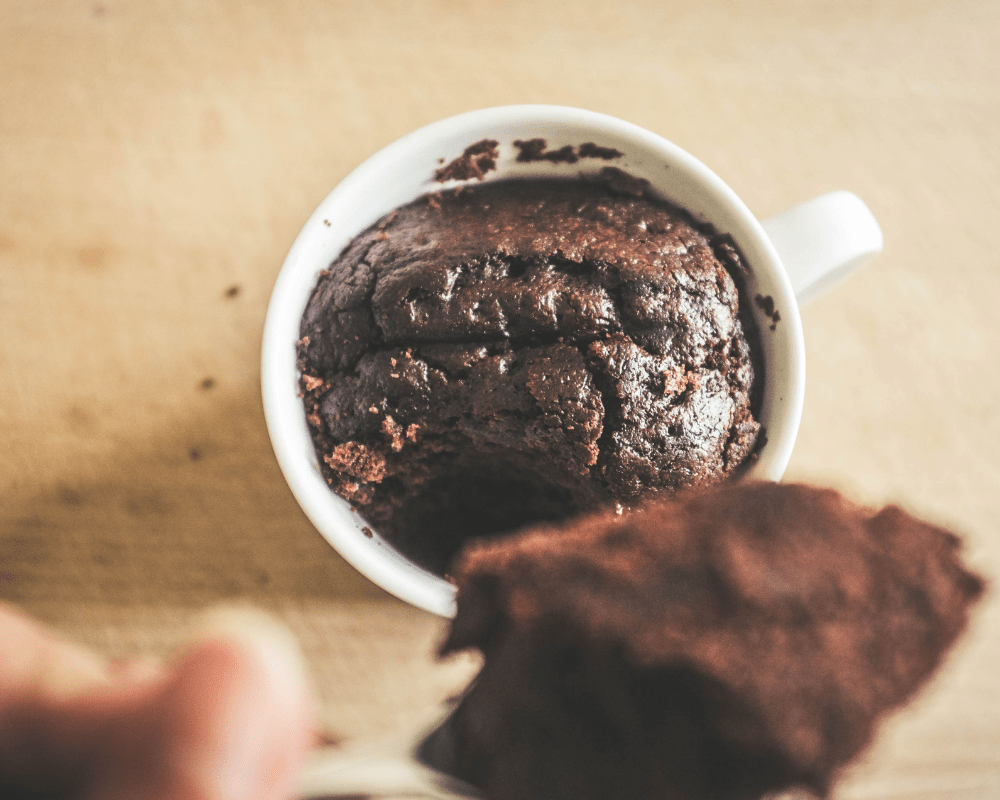 receita de bolo de chocolate na caneca vegano sem glúten