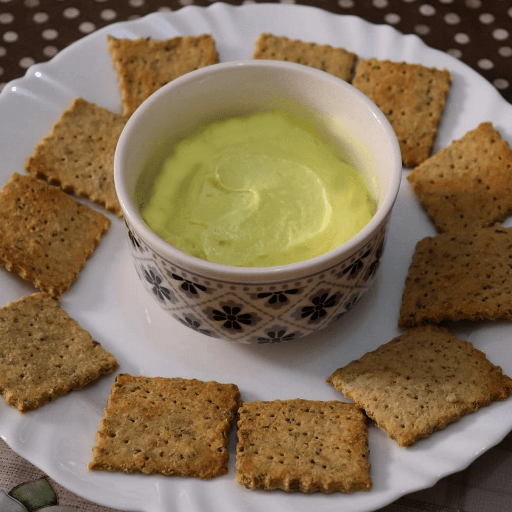 Receita de biscoito cracker vegano de okara