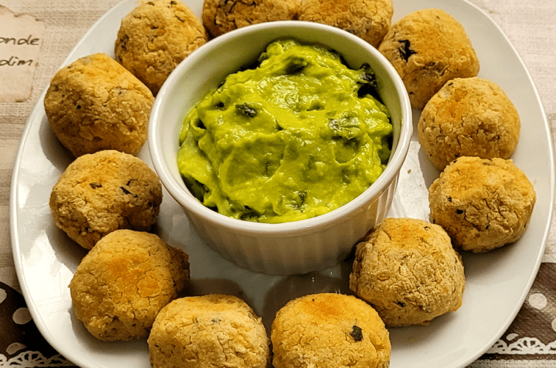 Bolinho Vegano de Arroz com Grão de Bico