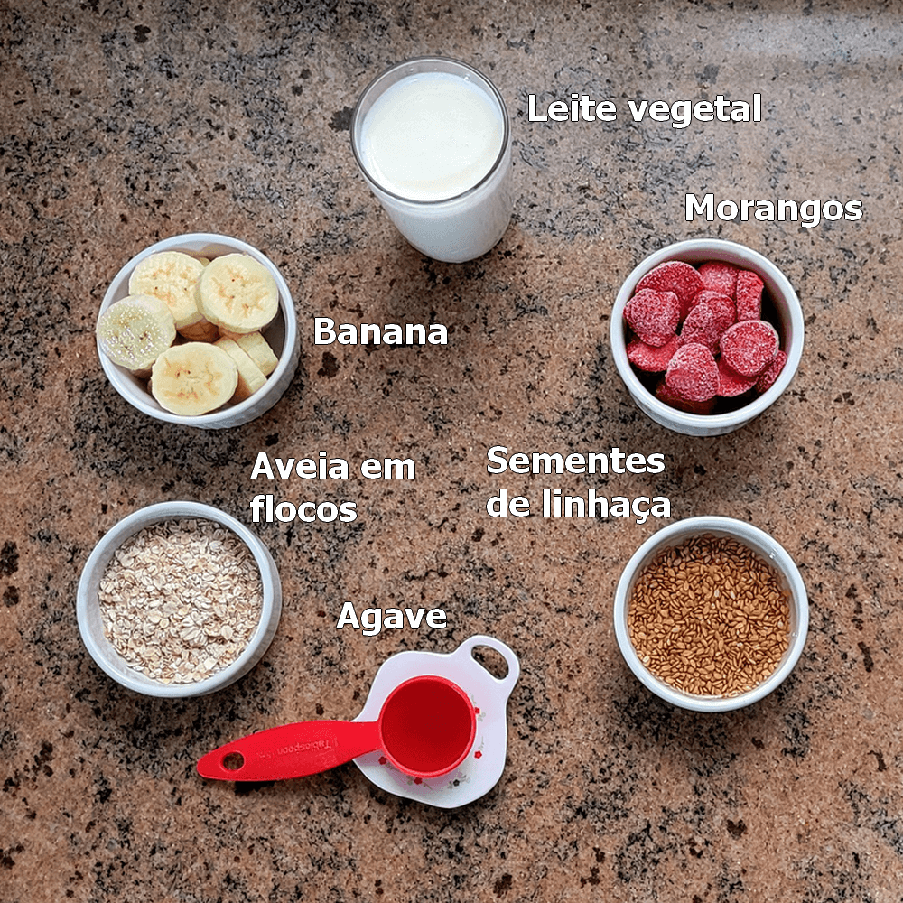 ingredientes smoothie de banana e morango com aveia