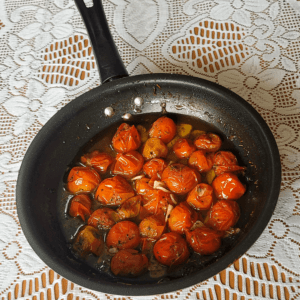 receita de tomates confitados na frigideira