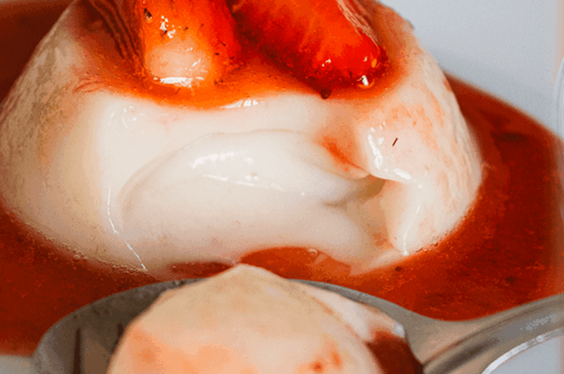 Panna Cotta Vegana com Coulis (Calda) de Morango